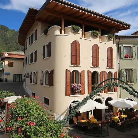 Garni Hotel تينيالي المظهر الخارجي الصورة