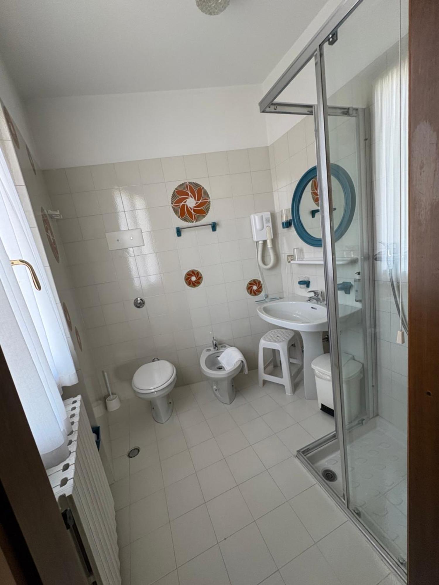 Garni Hotel تينيالي المظهر الخارجي الصورة