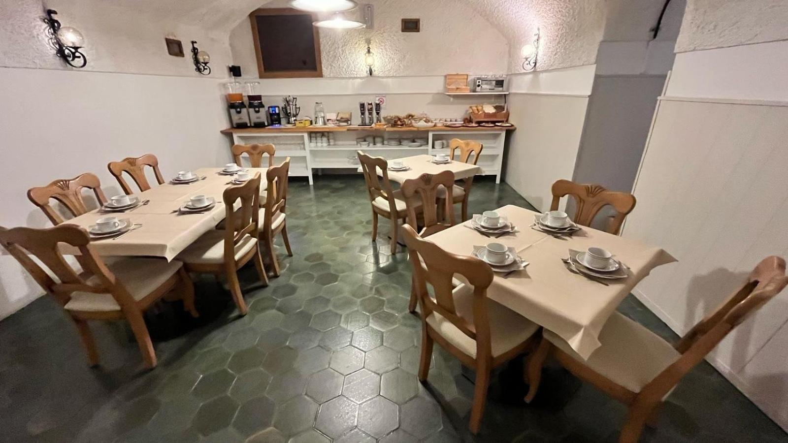 Garni Hotel تينيالي المظهر الخارجي الصورة